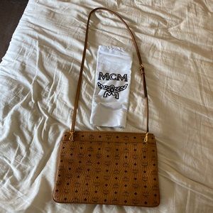 MCM purse in stellar condition.